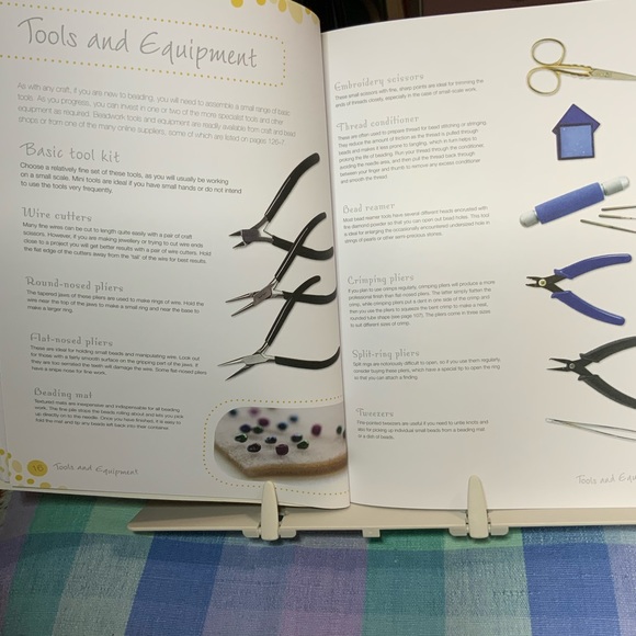 Book - Beaded Treasures By Dorothy Wood - Beaded Jewelry - Picture 8 of 16